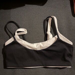 Form layered bra black and white xs